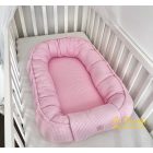 Babarózsaszín waffle babafészek csomagolva – tökéletes ajándék újszülötteknek