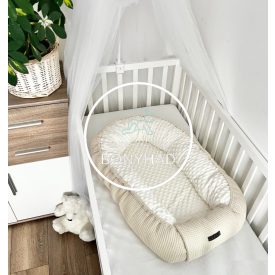 Bézs waffle babafészek – puha, pamut babafészek újszülötteknek - trendibabakocsi.hu