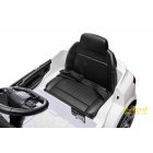 Audi SQ8 fehér elektromos autó belső tér – puha ECO bőrülés és biztonsági öv