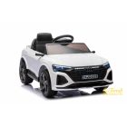 Audi SQ8 fehér elektromos autó belső tér – puha ECO bőrülés és biztonsági öv